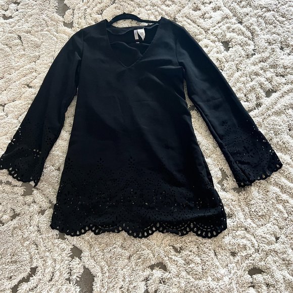 Kenneth Cole Reaction Other - Black Kenneth Cole Swimsuit Coverup